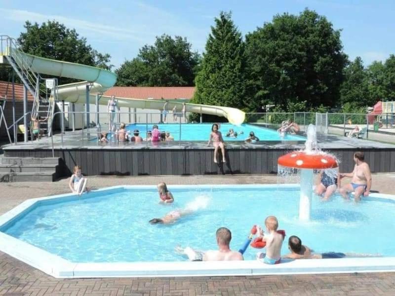 Stacaravan Huren In Het Hart Van Bosrijk Drenthe Op Recreatiepark De Tien Heugten Schoonloo Εξωτερικό φωτογραφία